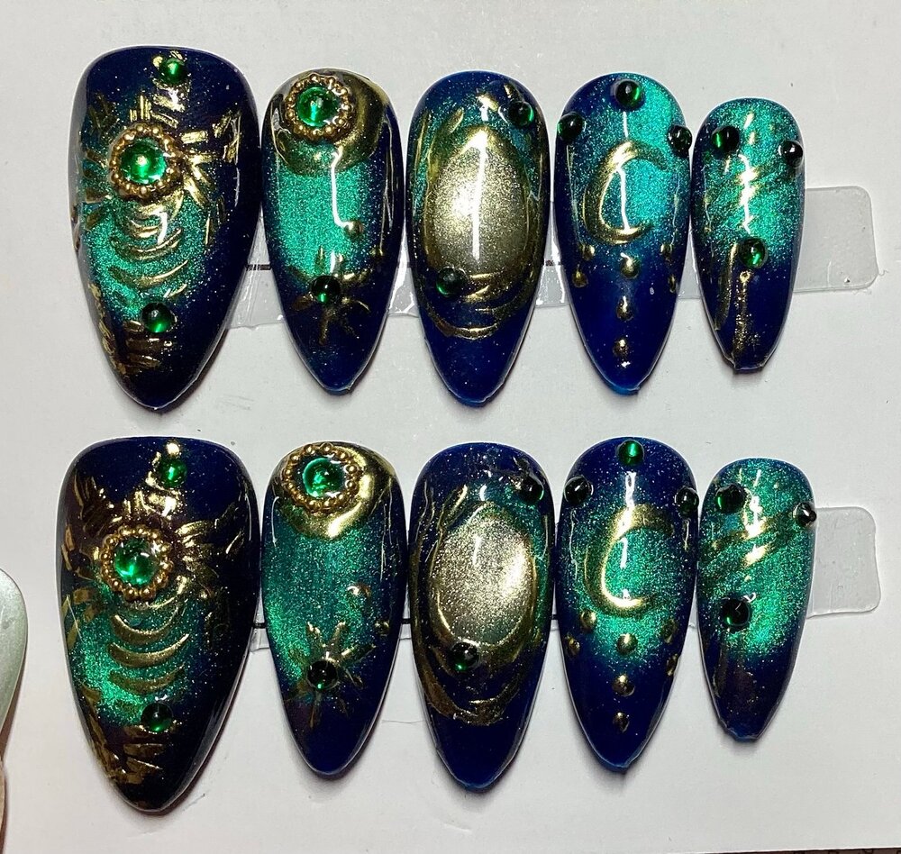 Gorgeous Gold Chrome Color Change Cat Eye Almond Handmade Press On Nails Large